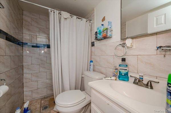 114-64 198th ST, Saint Albans, NY 11412