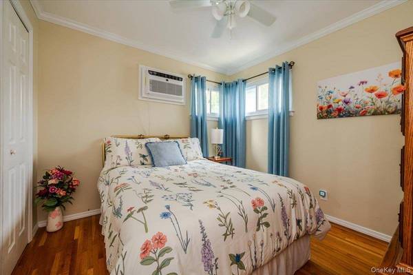 3888 Mill RD, Seaford, NY 11783