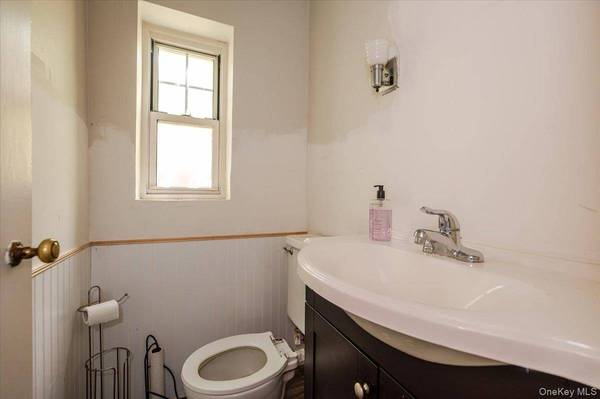 23 S Village AVE, Rockville Centre, NY 11570