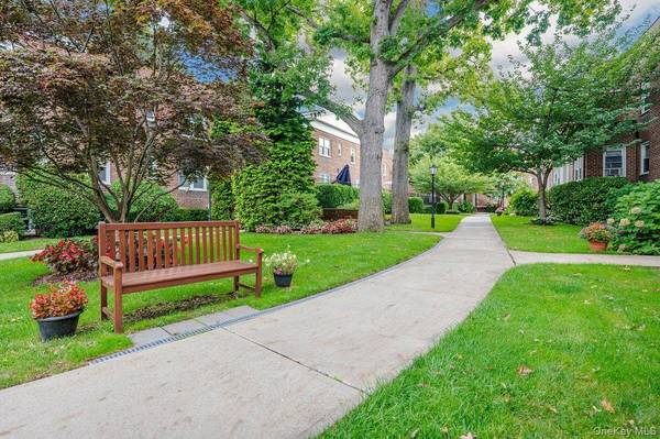 195 N Village AVE #Suite 1, Rockville Centre, NY 11570