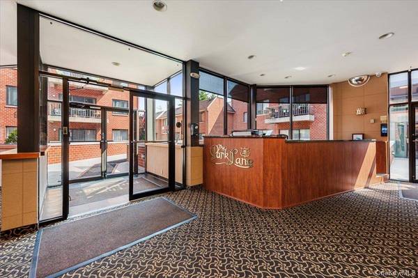 99 S Park AVE #311, Rockville Centre, NY 11570