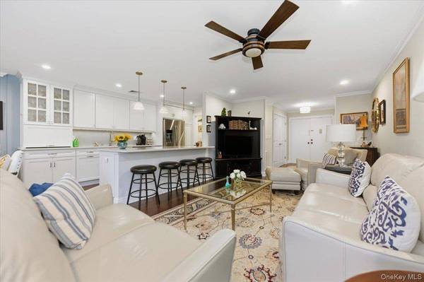 99 S Park AVE #311, Rockville Centre, NY 11570