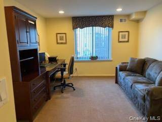 99 S Park AVE #224, Rockville Centre, NY 11570