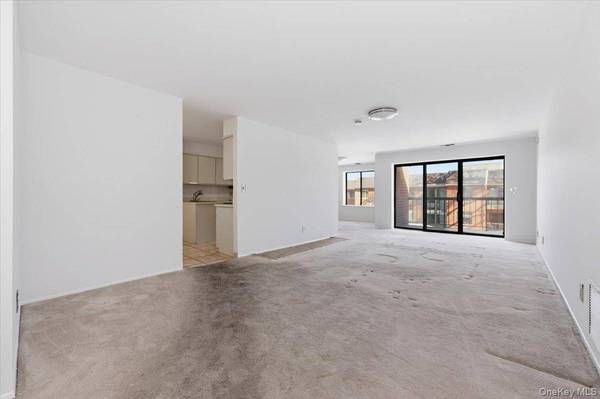 99 S Park AVE #314, Rockville Centre, NY 11570