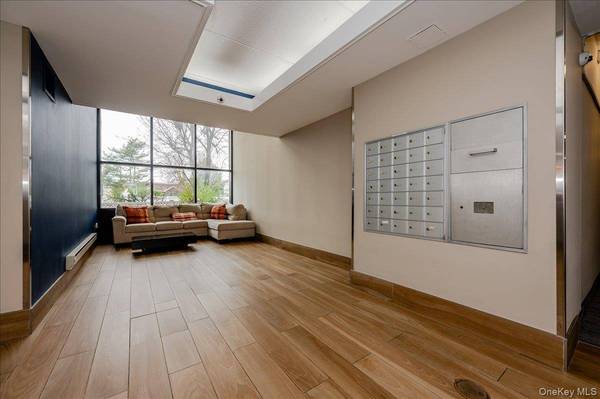 725 Miller AVE #318, Freeport, NY 11520