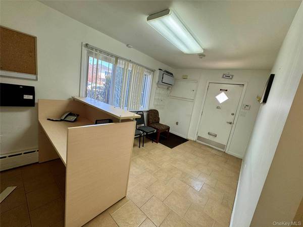 16305 91st ST, Howard Beach, NY 11414