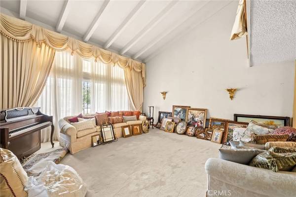 18471 Hillcrest, Villa Park, CA 92861