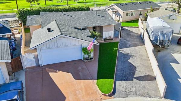 21005 Longworth, Lakewood, CA 90715