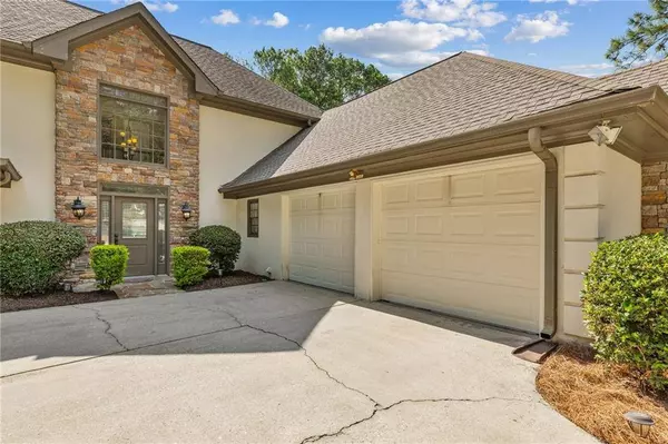 5380 Bannergate DR, Johns Creek, GA 30022