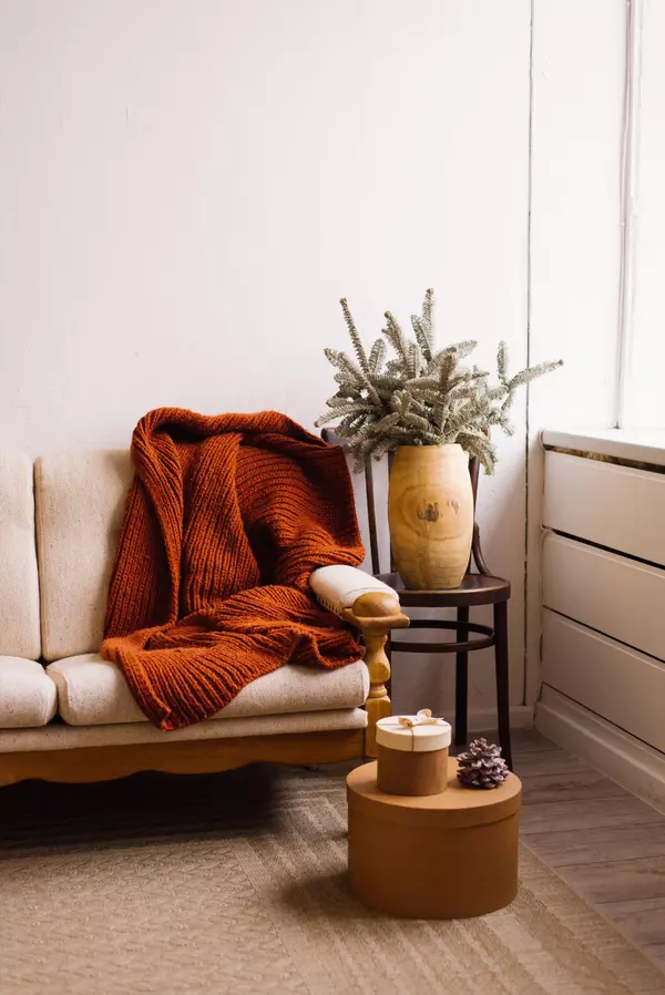Layered in Luxury - Creating Warmth and Style at Home with the Perfect Holiday Blanket 