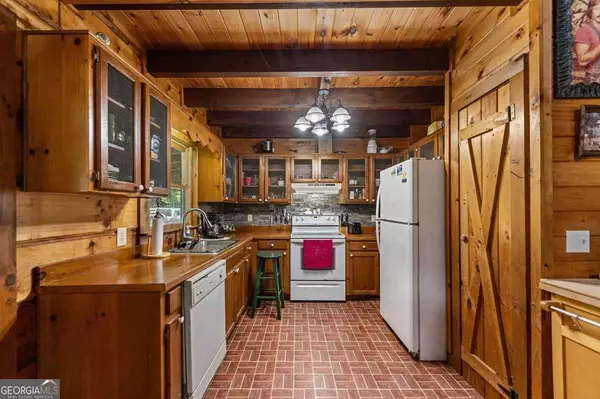 Epworth, GA 30541-3007,332 Night Ln