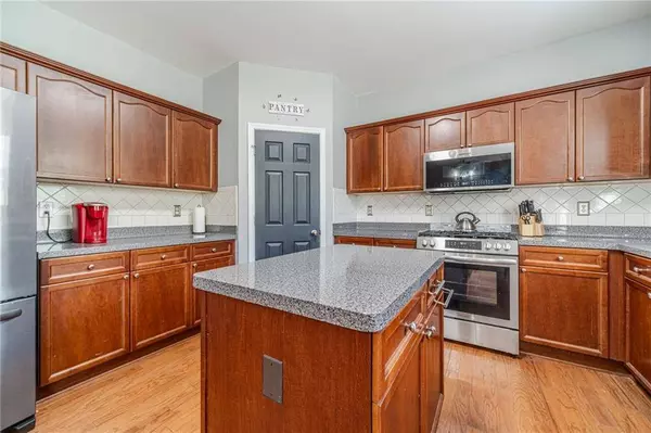 1031 High Tide CT, Loganville, GA 30052