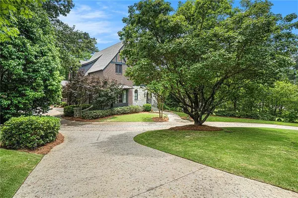 927 Berkshire RD NE, Atlanta, GA 30324