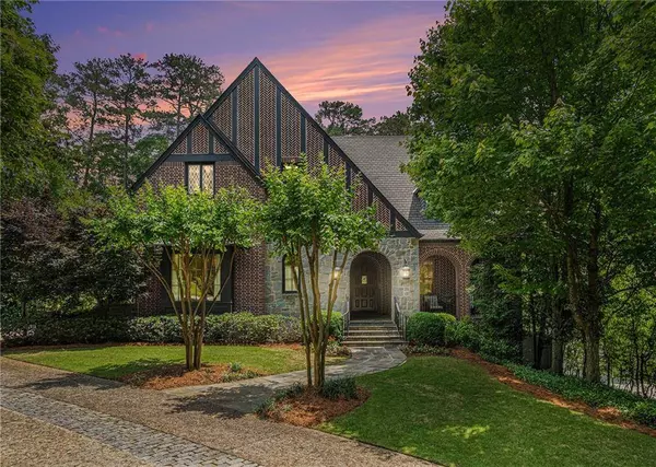 927 Berkshire RD NE, Atlanta, GA 30324