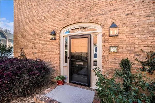 9 Kings WALK NE, Atlanta, GA 30307