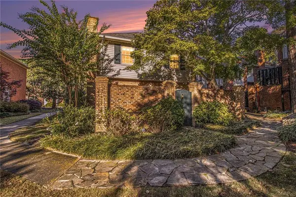 9 Kings WALK NE, Atlanta, GA 30307
