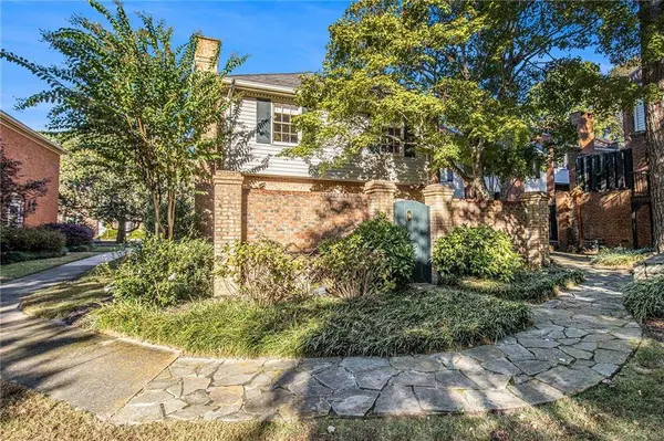 9 Kings WALK NE, Atlanta, GA 30307