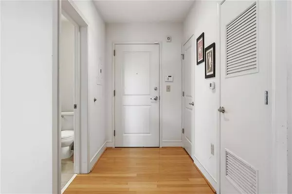 44 Peachtree PL NE #424, Atlanta, GA 30309