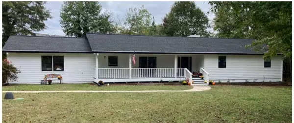 150 Hickory RD, Fayetteville, GA 30214