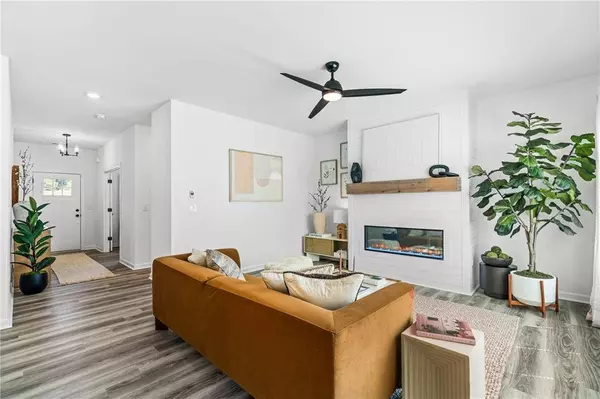 3291 Pepperpike CT, Loganville, GA 30052