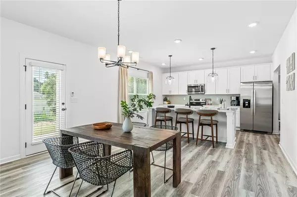 3291 Pepperpike CT, Loganville, GA 30052