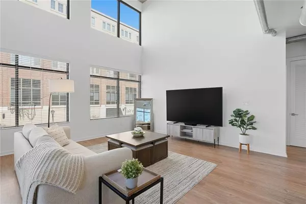 260 18th ST NW #10211, Atlanta, GA 30363