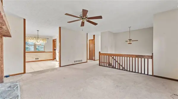 570 Candlewick LN NW, Lilburn, GA 30047