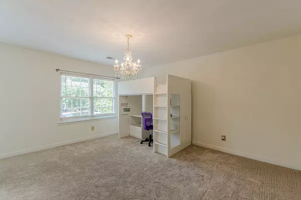 Dunwoody, GA 30350-5200,4101 Dunwoody Club Dr #49