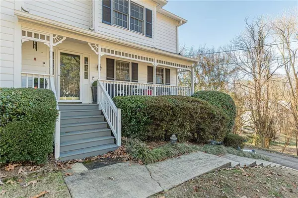 3811 Holy Cross CT, Decatur, GA 30034