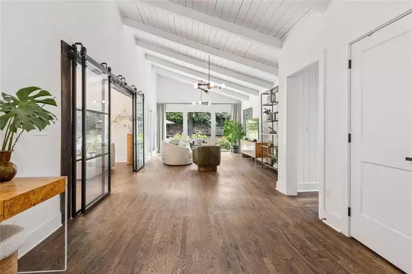 5785 Timberlane TER, Sandy Springs, GA 30328