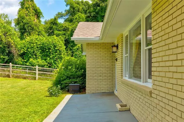 1848 Winthrop DR SE, Atlanta, GA 30316