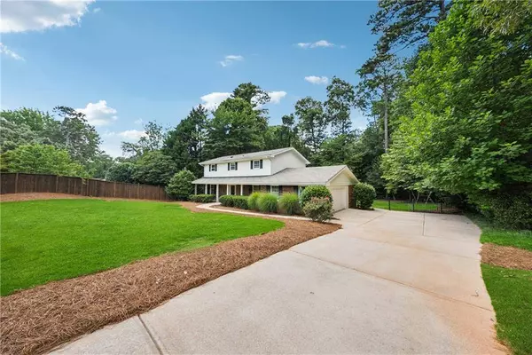 4984 Wickford WAY, Atlanta, GA 30338