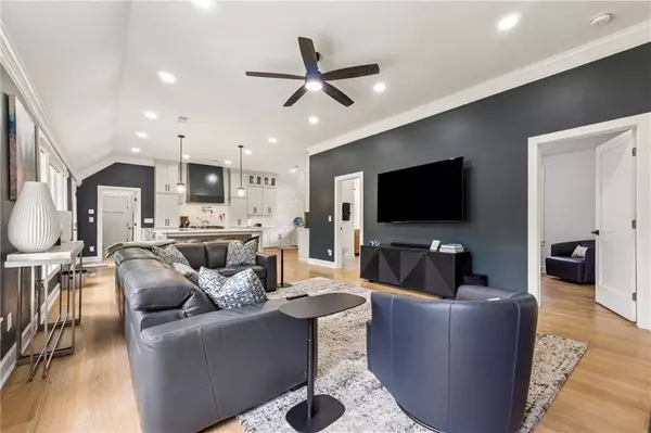 690 Amberidge TRL, Atlanta, GA 30328