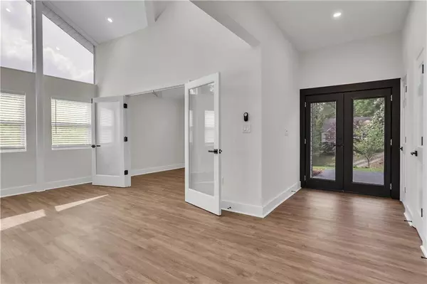 1365 Oakhaven DR, Roswell, GA 30075