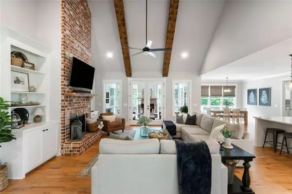 2101 THOMAS RD, Canton, GA 30115