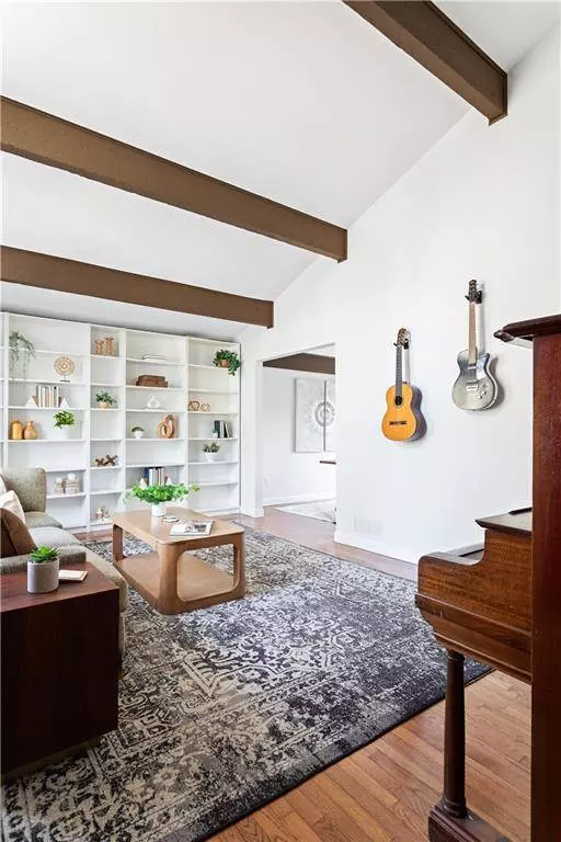 210 Trailmore CT, Roswell, GA 30076