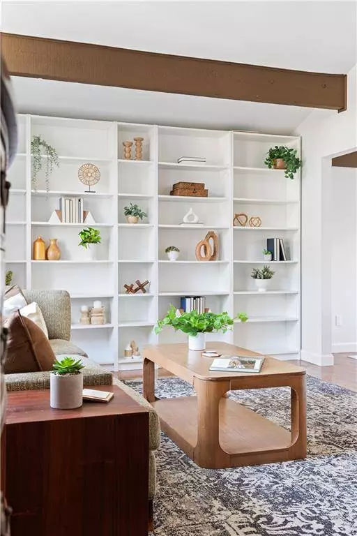 210 Trailmore CT, Roswell, GA 30076