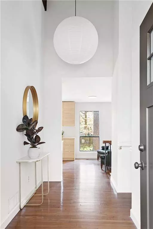 210 Trailmore CT, Roswell, GA 30076