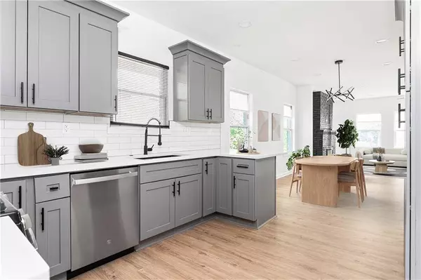 994 Byron DR SW, Atlanta, GA 30310