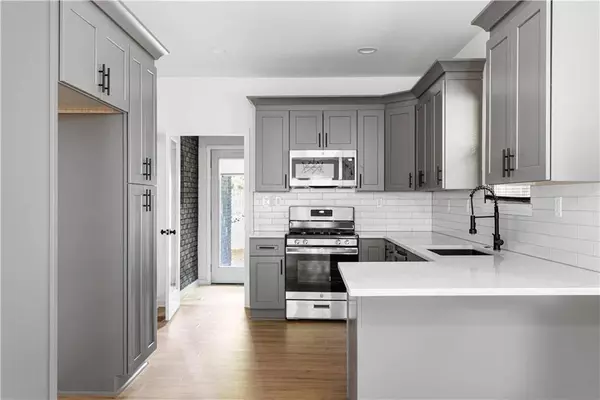 994 Byron DR SW, Atlanta, GA 30310