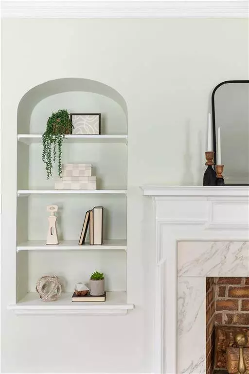 466 Shannon DR SW, Atlanta, GA 30310