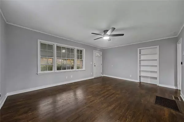 725 Matilda Place NW, Atlanta, GA 30318