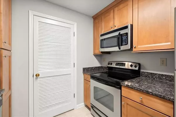 534 Granville CT, Atlanta, GA 30328