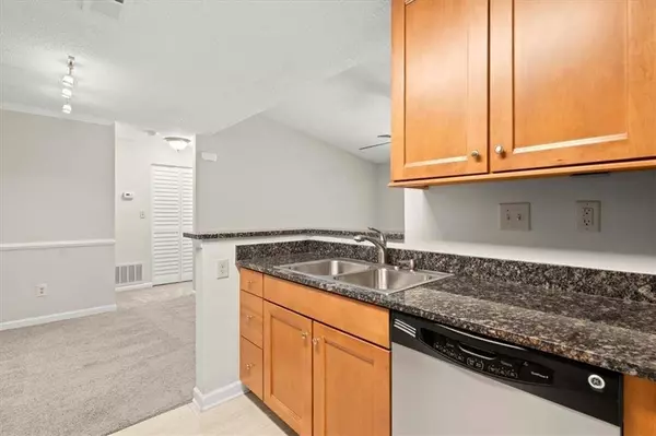 534 Granville CT, Atlanta, GA 30328