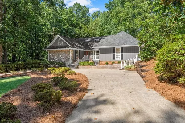 8390 Valley Tarn, Atlanta, GA 30350