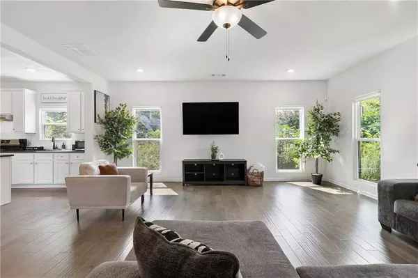 973 Mayson Turner RD NW, Atlanta, GA 30314