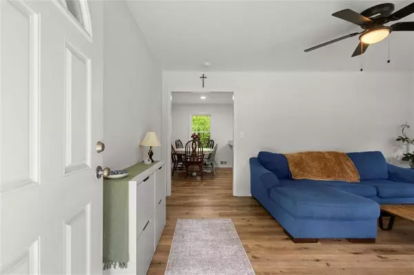 52 Cane Creek Valley RD, Dahlonega, GA 30533