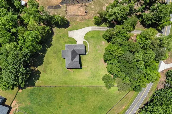 3950 Chattahoochee RD, Cumming, GA 30041