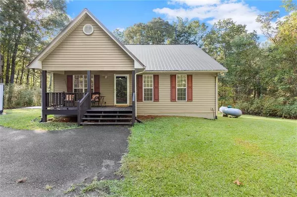 105 Holcomb RD, Dawsonville, GA 30534