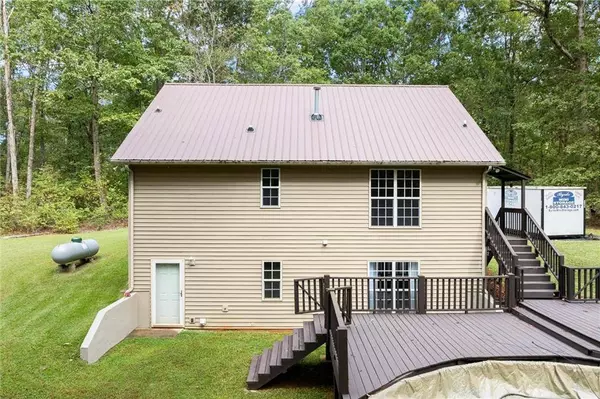 105 Holcomb RD, Dawsonville, GA 30534